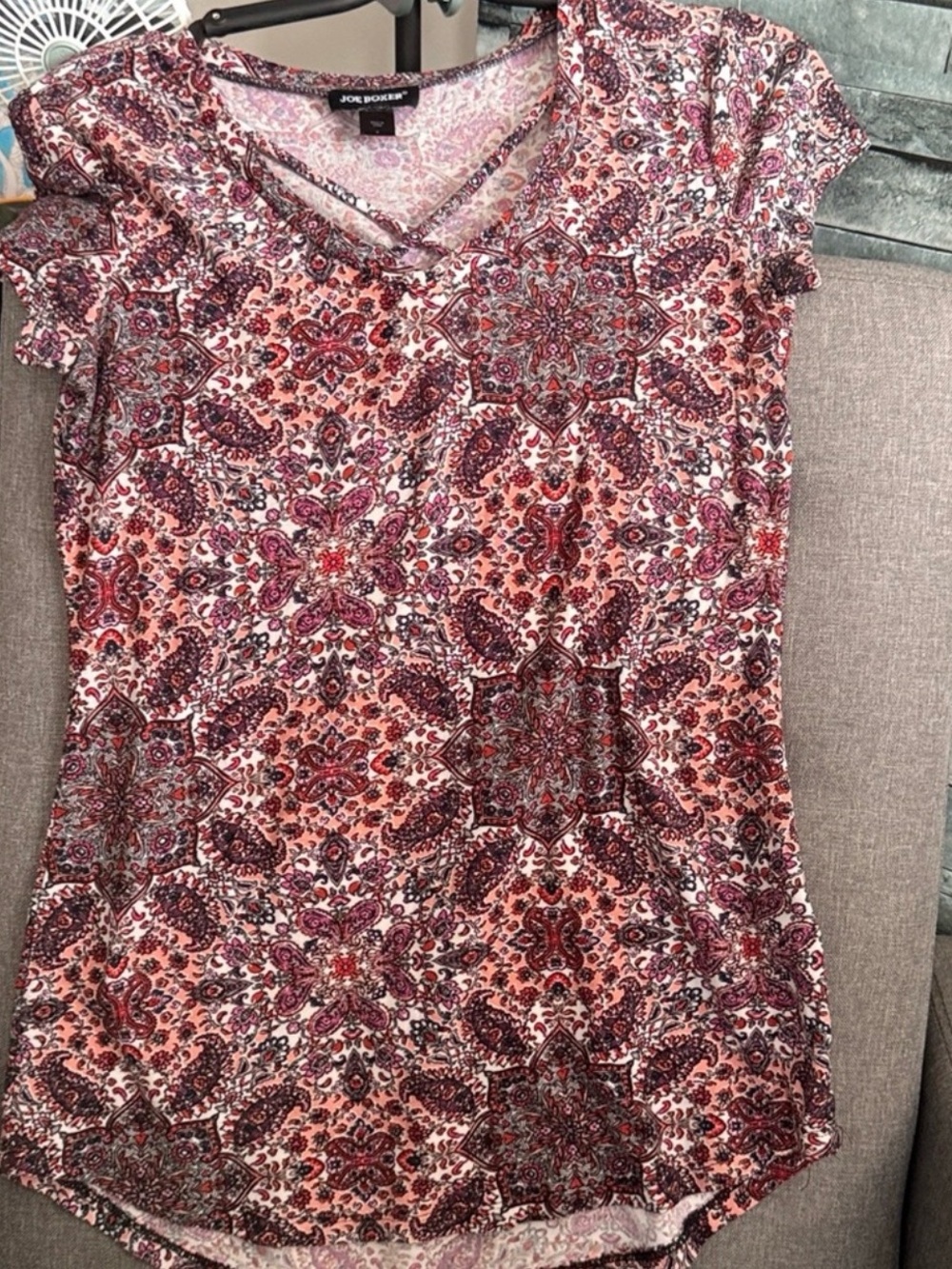 Joe Boxer Pink Paisley-Print V-Neck Short Sleeve Top